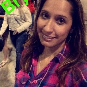 Meet your Posher, Izzy